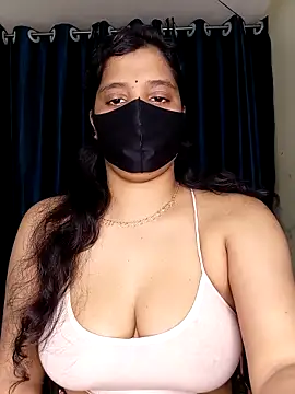 Snapshot of Rose-luckey chatting on 02.12.26 Rose-luckey online show from 02.12.26