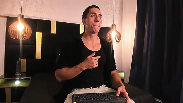 Lucio  Fox online show from 04.21.26