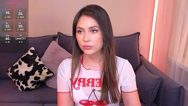 Snapshot of CarolineGuthrie chatting on 12.02.25 CarolineGuthrie online show from 12.02.25