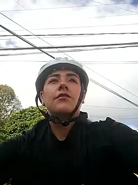 CAROLINE  07 online show from 03.22.26