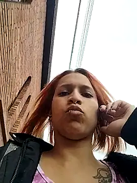 Snapshot of Zoe73_ chatting on 10.20.25 Zoe73 online show from 10.20.25