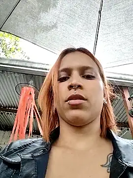 Snapshot of Zoe73_ chatting on 10.29.25 Zoe73 online show from 10.29.25