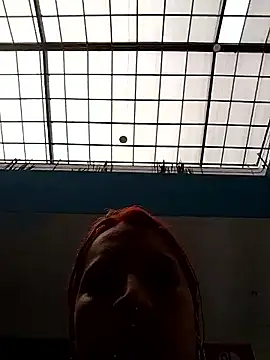 Snapshot of Zoe73_ chatting on 11.05.25 Zoe73 online show from 11.05.25