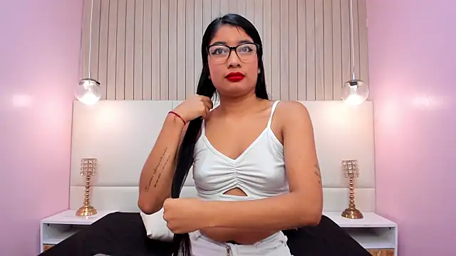 MelanyWayne  online show from 05.04.26