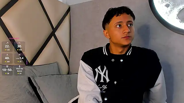  Leohot  online show from 09.18.25