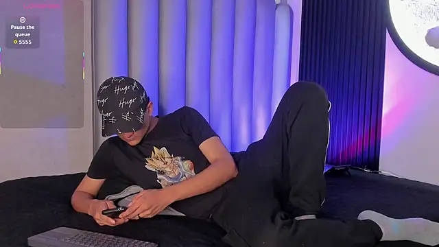  Leohot  online show from 11.21.25