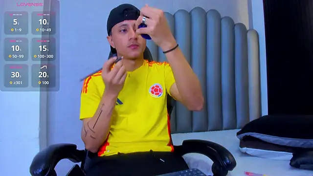  Leohot  online show from 02.17.26