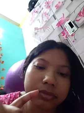 Snapshot of Redchery chatting on 07.18.26 Redchery online show from 07.18.26