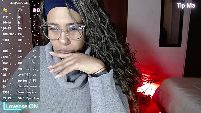 IVONNE COLLINS33 online show from 03.19.26