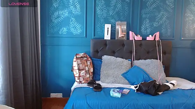 zohet kriss online show from 04.25.26