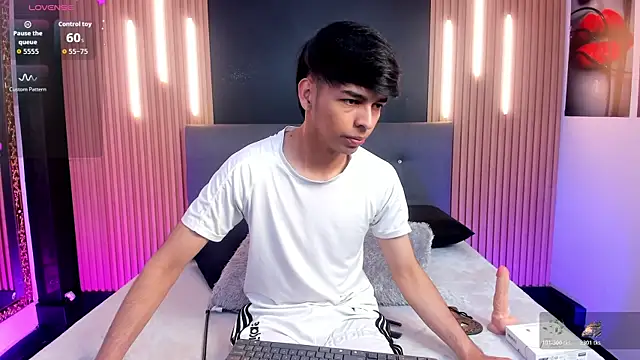 OnlyJos online show from 11.07.25