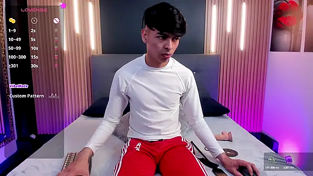 OnlyJos online show from 11.25.25