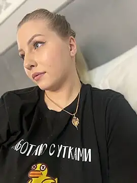 Snapshot of Amy_mit chatting on 03.08.26 Amy mit online show from 03.08.26