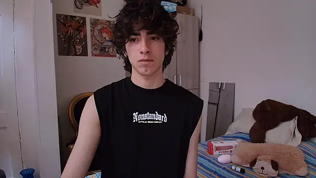 Nude Boy18 online show from 11.03.25