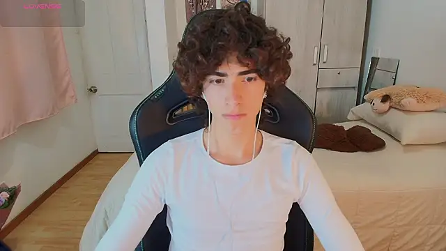 Nude Boy18 online show from 02.03.26