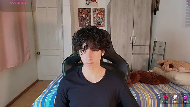 Nude Boy18 online show from 04.30.26
