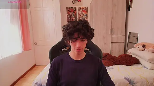Nude Boy18 online show from 04.30.26