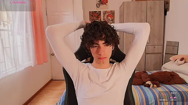 Nude Boy18 online show from 05.05.26