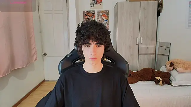 Nude Boy18 online show from 05.21.26