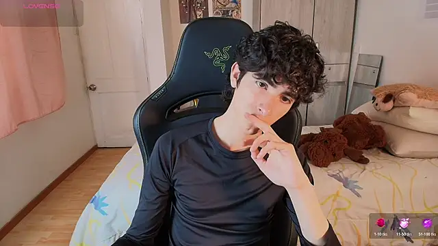Nude Boy18 online show from 05.30.26