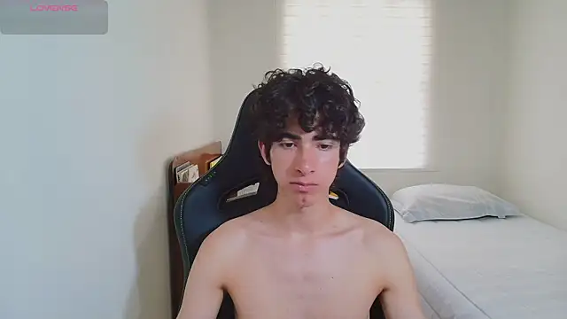 Nude Boy18 online show from 06.11.26