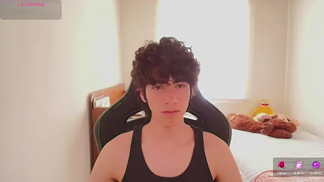 Nude Boy18 online show from 06.23.26