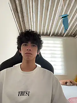 Nude Boy18 online show from 06.24.26