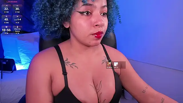 Snapshot of momo_ayasse chatting on 06.18.26 momo ayasse online show from 06.18.26