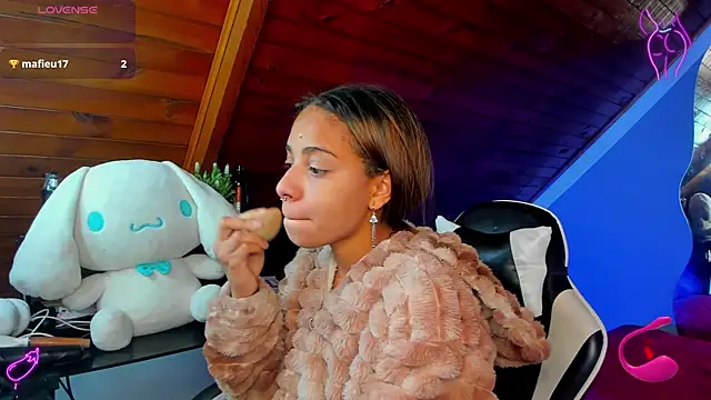 Snapshot of yumi_hanna chatting on 01.07.26 yumi hanna online show from 01.07.26