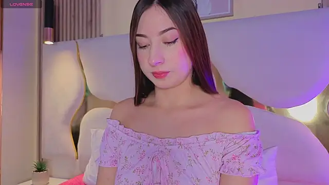 SofiJones  online show from 01.10.26