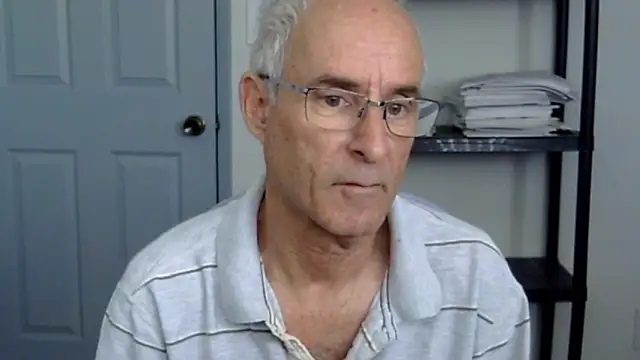 Snapshot of funone1999 chatting on 11.23.25 funone1999 online show from 11.23.25