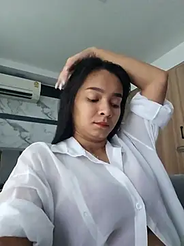 Natural Asian Girl online show from 09.09.25