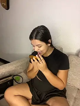 Snapshot of lunita_sweet5 chatting on 09.10.25 lunita sweet5 online show from 09.10.25