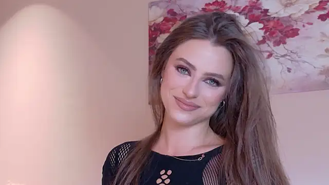 Snapshot of Sienna_Voss chatting on 06.27.26 Sienna Voss online show from 06.27.26