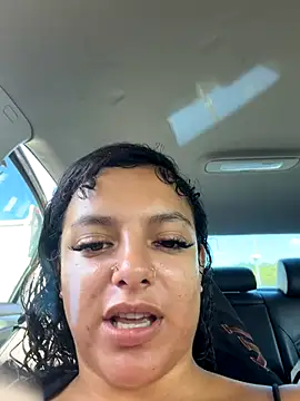 Snapshot of allybluee777 chatting on 12.14.25 allybluee777 online show from 12.14.25