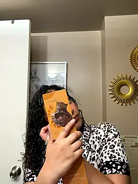 Snapshot of allybluee777 chatting on 01.09.26 allybluee777 online show from 01.09.26