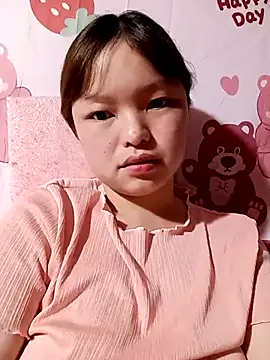 Snapshot of XoiXoi232 chatting on 10.24.25 XoiXoi232 online show from 10.24.25