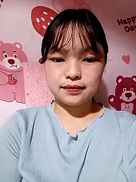 Snapshot of XoiXoi232 chatting on 11.11.25 XoiXoi232 online show from 11.11.25