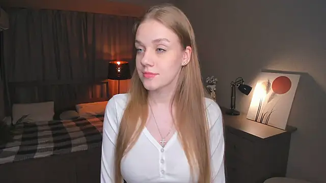 OdellaFrake online show from 09.25.25