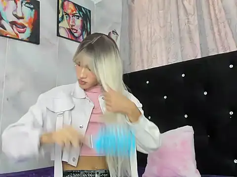 Snapshot of samara_novice18 chatting on 09.20.25 samara novice18 online show from 09.20.25