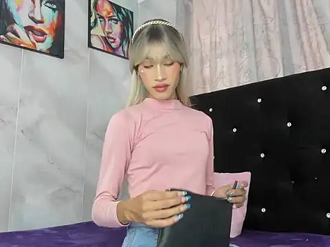 Snapshot of samara_novice18 chatting on 09.26.25 samara novice18 online show from 09.26.25