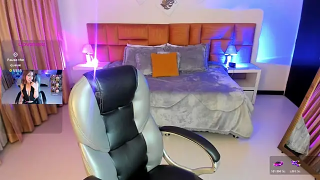 Catti Brie online show from 11.15.25