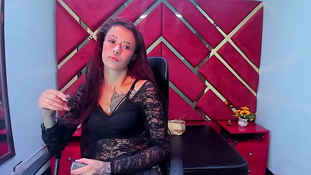 Snapshot of Kataleya_Luck chatting on 12.04.25 Kataleya Luck online show from 12.04.25