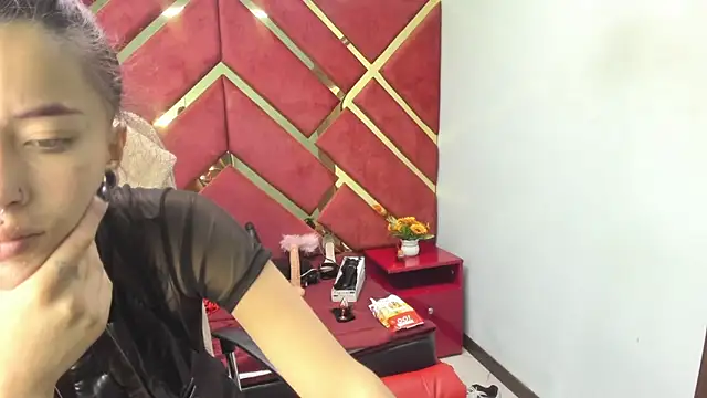 Snapshot of Kataleya_Luck chatting on 12.21.25 Kataleya Luck online show from 12.21.25