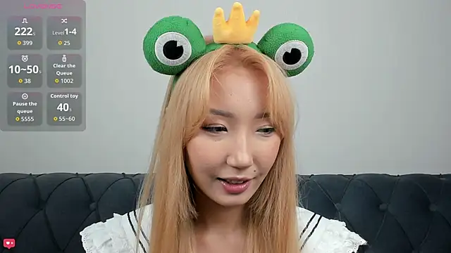 Snapshot of Yume_ko chatting on 09.12.25 Yume ko online show from 09.12.25