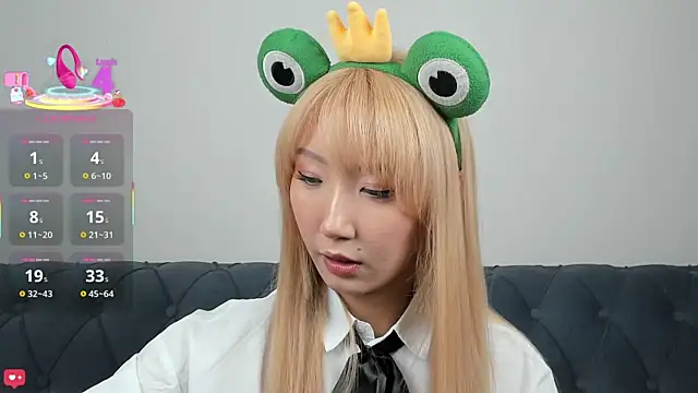 Snapshot of Yume_ko chatting on 09.14.25 Yume ko online show from 09.14.25