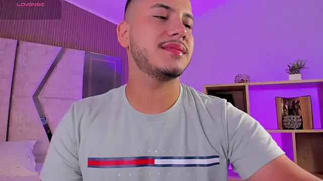 Axel grey  online show from 04.21.26