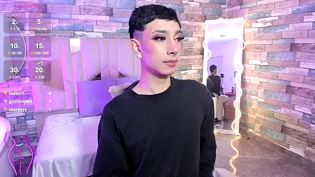 Snapshot of CYRUS_TAY chatting on 06.18.26 CYRUS TAY online show from 06.18.26