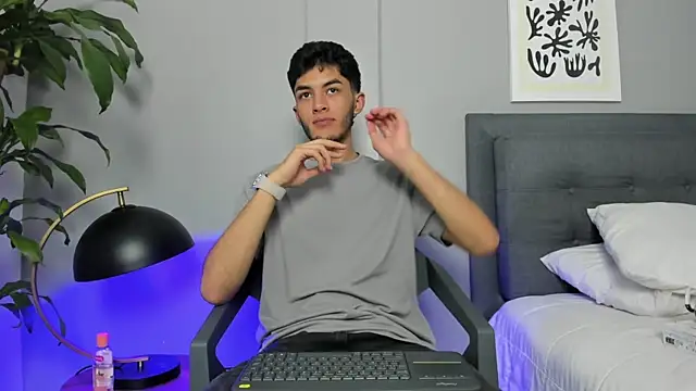 Tylerffoxx online show from 06.16.26