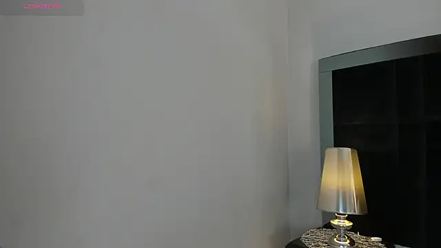 CarolineLee  online show from 02.17.26